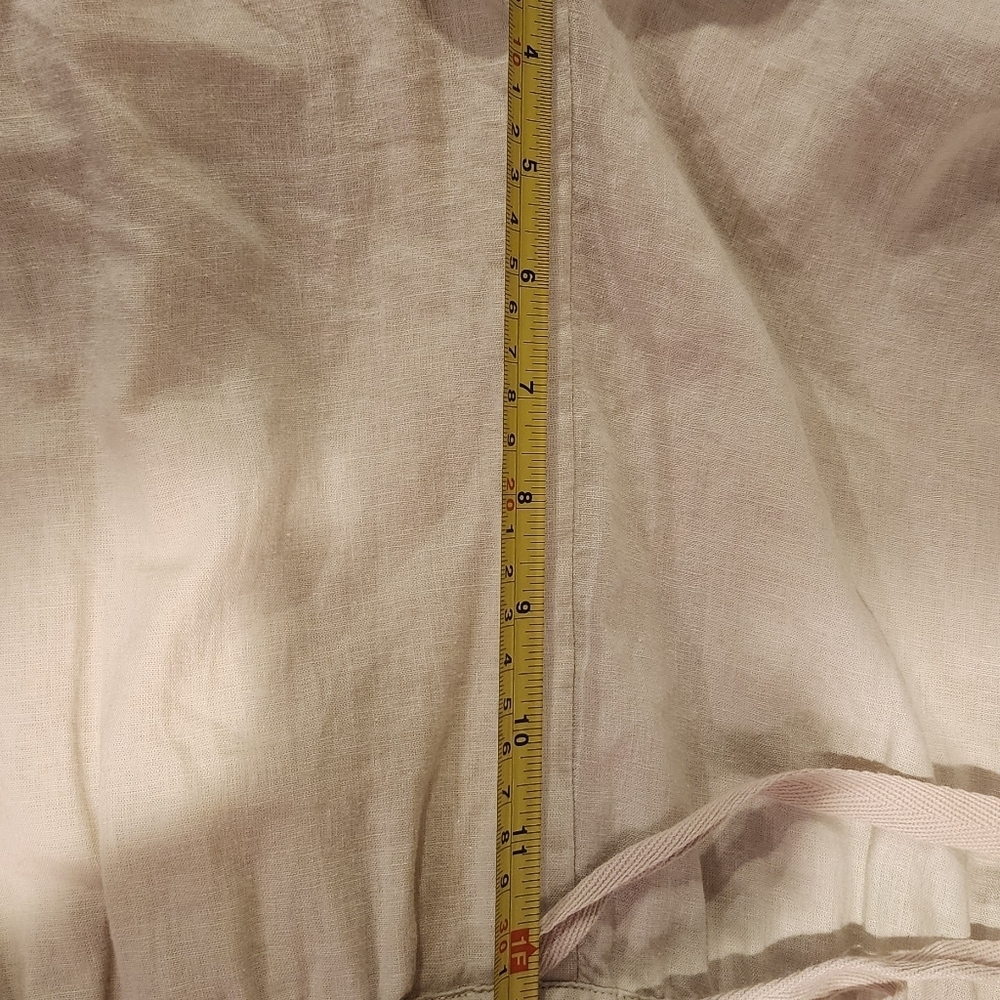 Splendid linen jumpsuit size XL color oatmeal pit to pit 21 in. Inseam 26 1/2 in - Picture 14 of 15